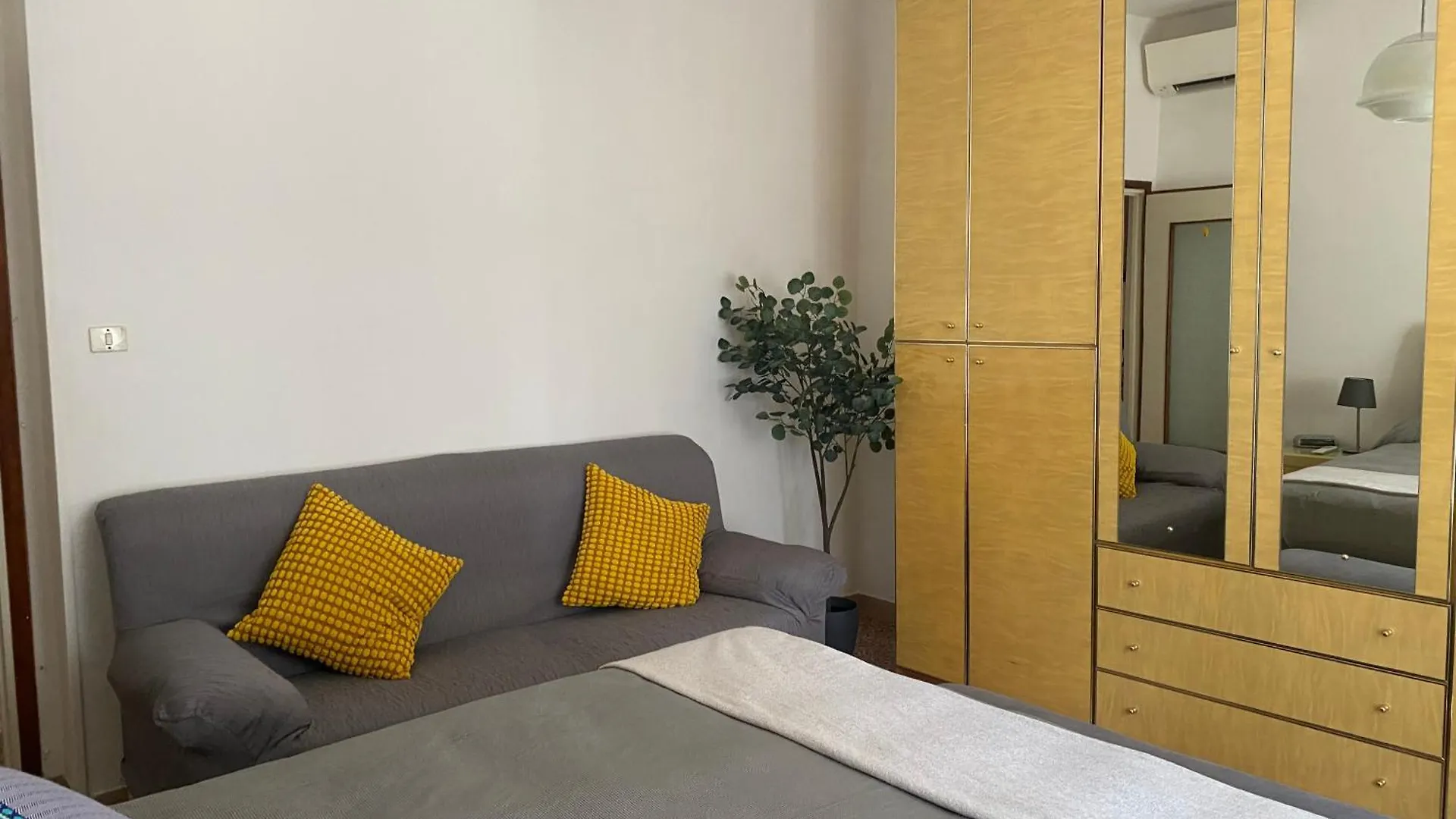 Nebula Nook Luxury Apartment Μόντενα
